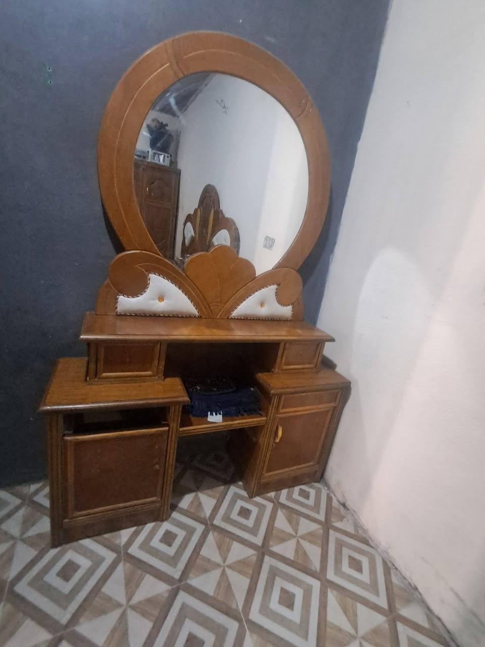 للبيع كلمن وسعره الزعفرانيه ***********
