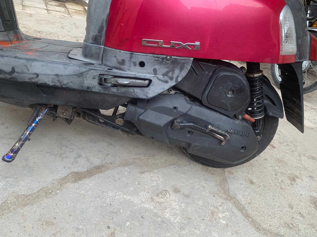 سلام عليكم ماكس بوليسي نوزل 
بوشه 55 مفتوحه مره وحده فقط 
لاتنقيص ولا تبخير شرط السعر 600 بيهه مجال بسيط بس الشراي يخابر 
عنوان بصره شط العرب الجزيره ***********
