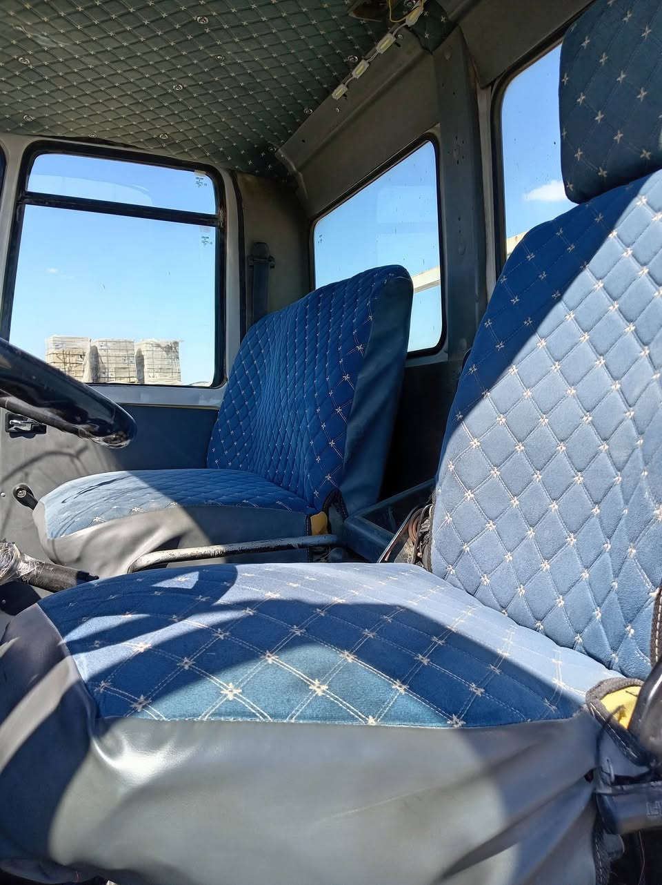 كنتر افيكو للبيع رقم صلاح الدين الجديد ٢٦ ثاني يوم تحول سياره خير من الله السعر ٧٠ وبي مجال موديل ٢٠٠٣ كامل مكمل رقم الجوال *********** كلة شغال كهربائيات مراوس حسب القناعة
