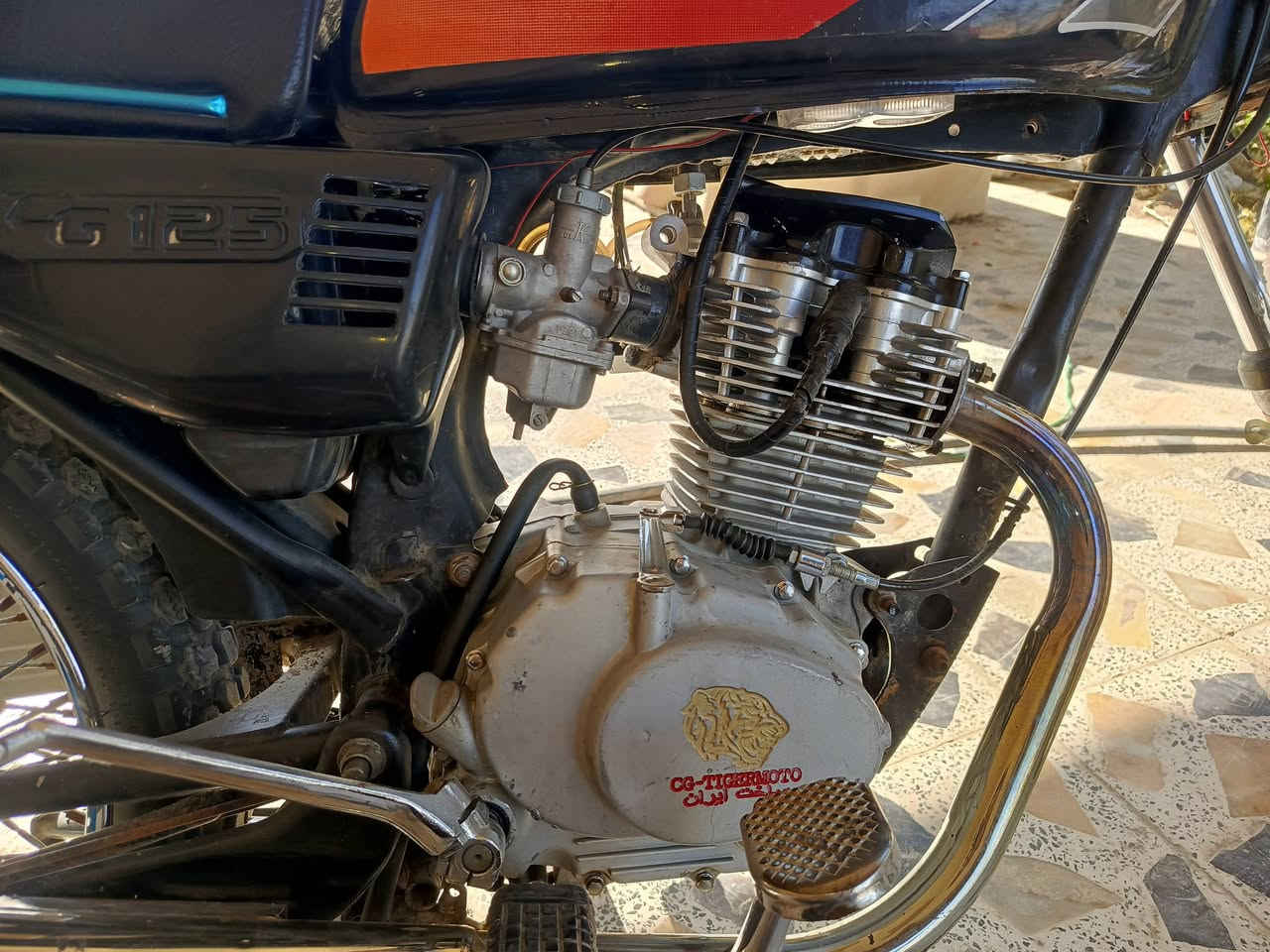 دراجة تايكر مويل 19تحوير 23دراجة نضيفة وخير من الله عيبهة لوحيد بس تبديل بستم وغيرهة ماكو سعر 380 لتواصل ***********
