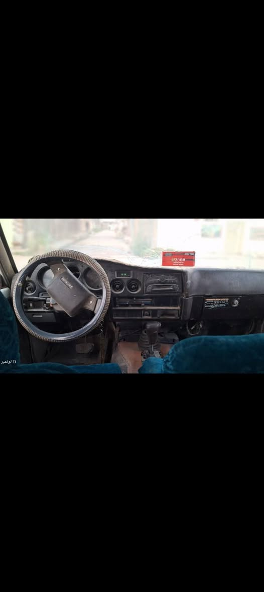 السلام عليكم لاندكروز 89 ام عيون رقم بغداد باسمي سعر 32 لون أبيض حالين في الفجر ذقار هاتف ***********
