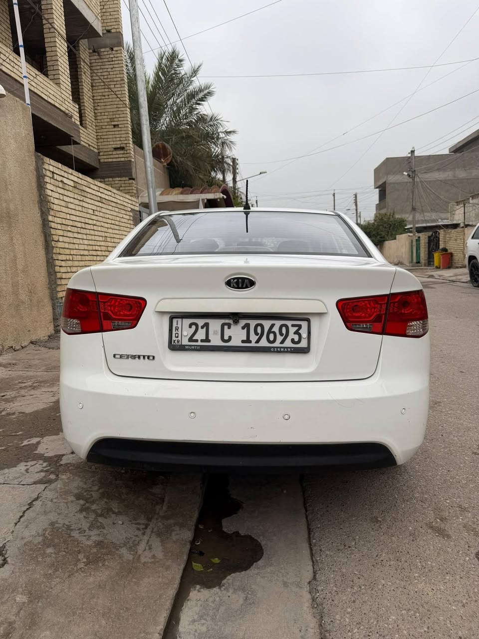 السلام عليكم سيراتو 2012  خليجي للبيع
صبغ على كد شبر باب السايق فقط 
محرك 1600 دوش 
ماشية ١٩٥٠٠٠
رقم سليمانية باسمي 
 السعر 105 
للإستفسار ***********
