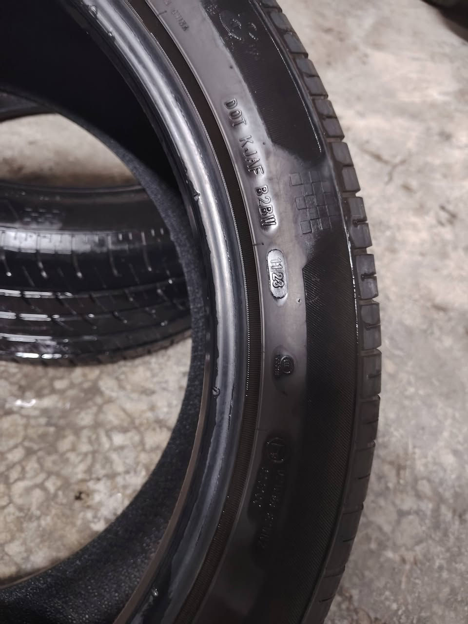 زوج تايرات مستعمل جارجر
مكاني بغداد مدينة الصدر 
رقمي ***********
