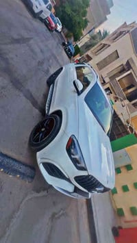 مرسيدس GLE 350 2021 امريكي كلين تايتل بدون حادث بيها رصعتين مسحوبات BD...