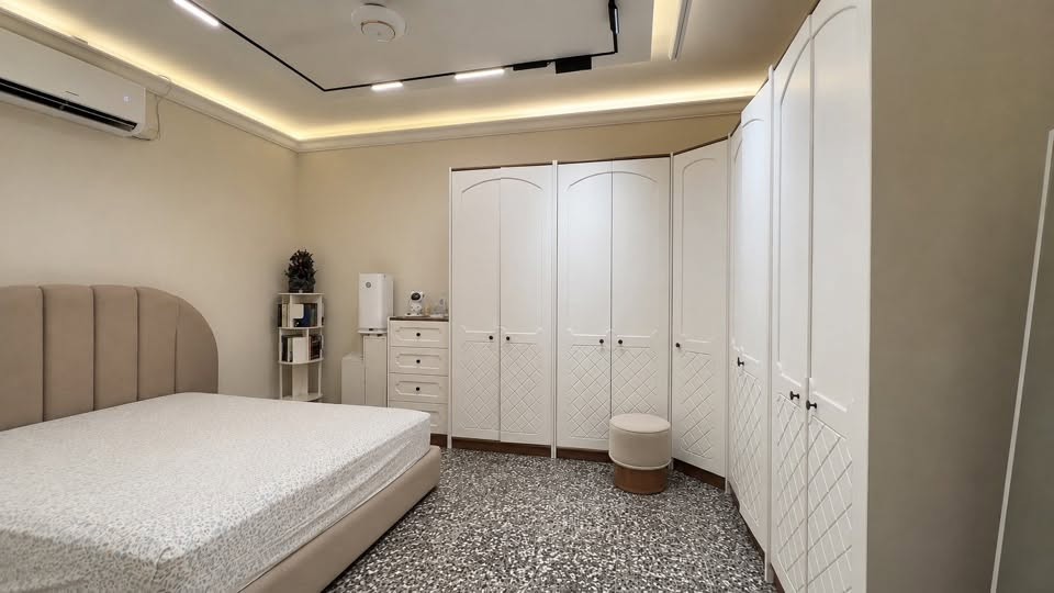 دار للبيع بناء جديد
الزعفرانية – شارع البطل
 • مساحة: 121 م²
 • نزال: 11
 • واجهة: 11
 • طابقين
 • ثلاث غرف نوم
 • استقبال
•صالة
 • مطبخ حار وبارد
 • أربع حمامات

للتواصل والاستفسار:
***********
