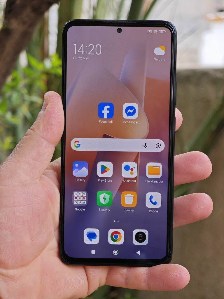 Redmi note 12 pro
ڕام 8
زاکیرە 256
پاتری 5000
بێ ئەشیا زۆر خاوێن. تەنها جامی یەک درزی هەی هەیه کەمێک تەبعی شاشەی هەیه هیچ کێشەی تری نیه.   نرخی.  130 هەزار. كويسينجاك, أربيل


**إذا كنت صاحب هذا الإعلان وتريد حذفه لأي سبب، رجاءا أرسل رسالة إلى الدعم الفني**