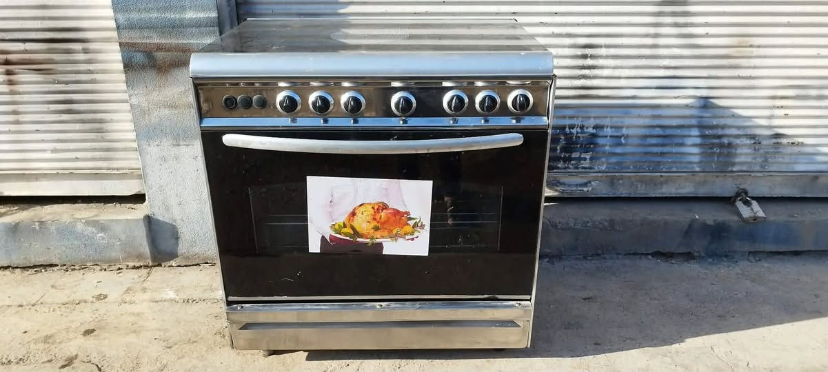 🔥 عرض مميز – طباخ  مصري ستيل5 عيون 🔥
✅ حجم عائلي: 80×60 سم
✅ 5 شعلات قوية
✅ فرن شغال خطين – يشتغلوا سوا للطبخ السريع
✅ ستيل مقاوم وسهل التنظيف
💰 السعر: 170
🔹 للبيع أو المعارضة حسب الاتفاق والقناعة 🔹
✨ مناسب للعوائل والاستخدام اليومي – لا تفوت الفرصة! ✨


**إذا كنت صاحب هذا الإعلان وتريد حذفه لأي سبب، رجاءا أرسل رسالة إلى الدعم الفني**