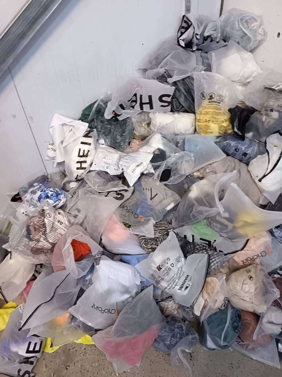 بسم الله وعلى بركة الله
سوينالكم خصم على ملابس الشي ان
اي قطعه تعجبك ب٢
العنوان الفلوجه حي الضباط شارع جامع المدلل مقابل مجمع الفاو و مجاور دكتوره محاسن
اسم المحل مجمع الآخوين للتضبع المنزلي
متواجدين لساعه ١٢ ليلا


**إذا كنت صاحب هذا الإعلان وتريد حذفه لأي سبب، رجاءا أرسل رسالة إلى الدعم الفني**
