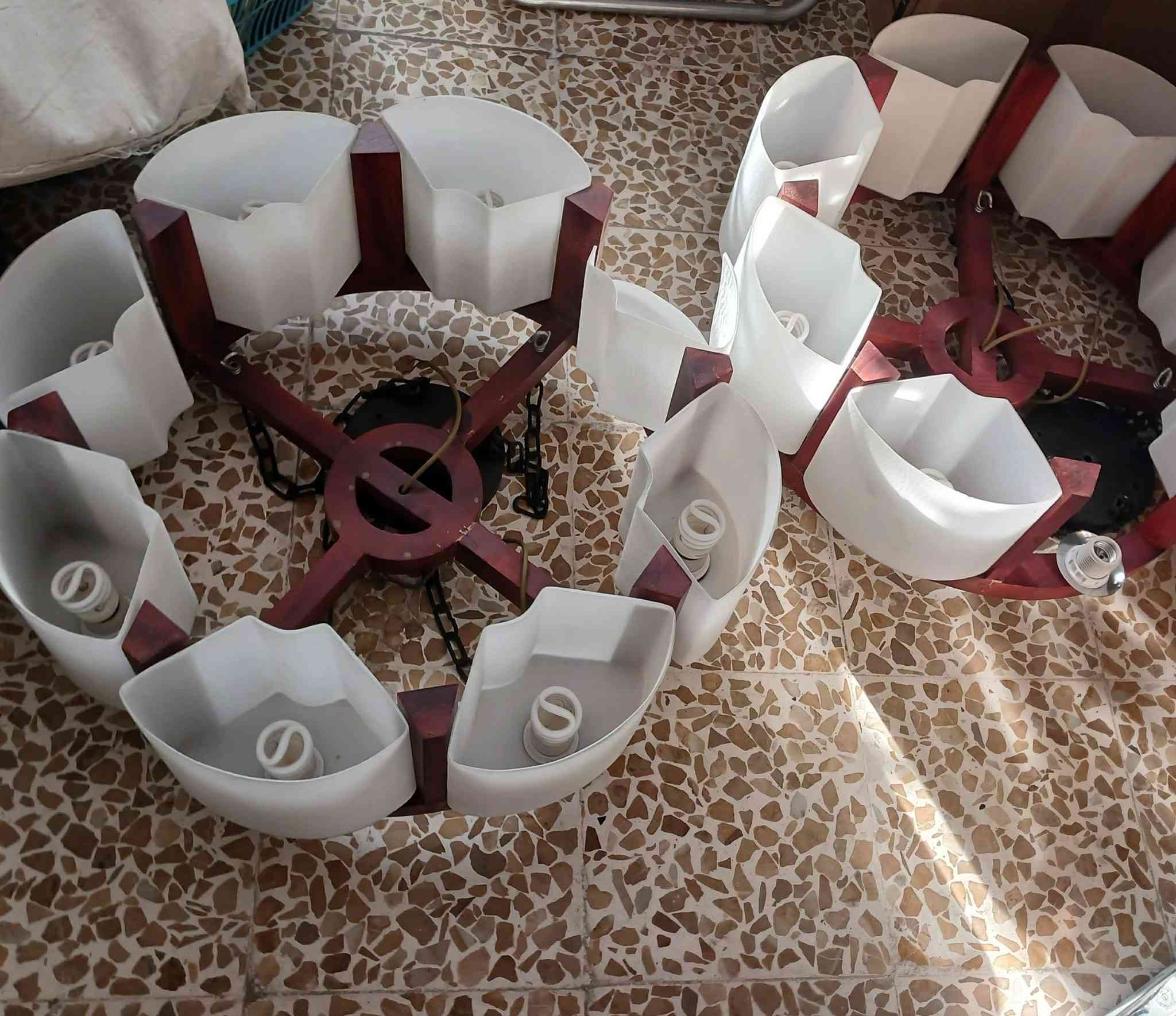 للبيع ثريات ادفع سعر وبالعافية


**إذا كنت صاحب هذا الإعلان وتريد حذفه لأي سبب، رجاءا أرسل رسالة إلى الدعم الفني**