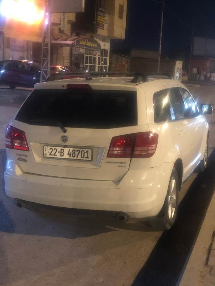 دوج جورني ٢٠١٠ رقم اربيل دولي تحويل مباشر 
السيارة ٧ سبعة راكب ثلاث قطع تبريد 
السيارة بدون صبغ فقط تبديل بونيد نفس اللون
السيارة محرك ٦ سلندر ٣٥٠٠ 
السعر ١١٠ $ قابل للتفاوض 
الاستفسار الاتصال على الرقم ***********
مكان السيارة ديالى بعقوبة حي المعلمين
