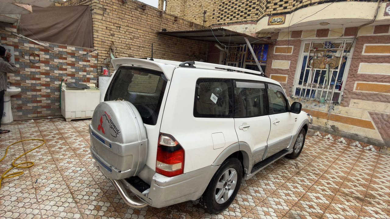 بيع او مراوس بصالون
باحيرو خليجي سعودي كفاله عامه من الصبغ والتبديل والضرب والسونار موجود حداديه شرط تبريد ثلج رقم ذي قار مميز سنويه ل29 سياره محرك 6 سلندر 3800
مرايات شفط
دواخل بيجي
تبريد 3قطع 
7راكب
دواخلي بيجي وصاج 
سنتر لك 
شاشه وكامره 
موديل 2006
السياره جاهزه من كلشي مكاني ذي قار قضاء النصر ***********
