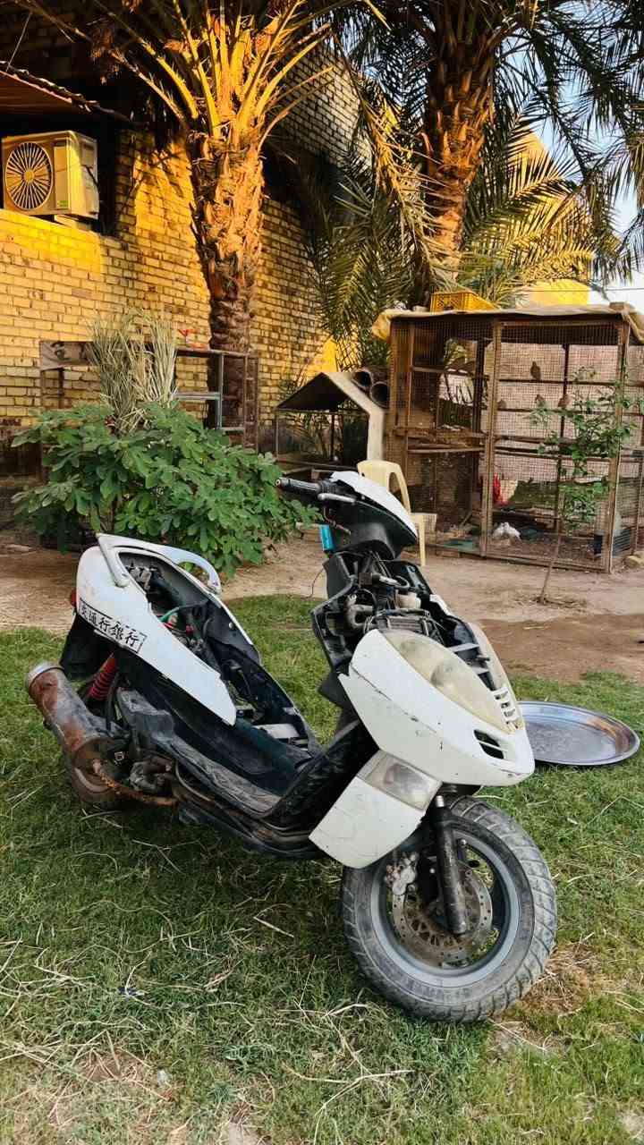 سلام عليكم كامكو للبيع تفصيخ شلع عوزه عقل دراجه متروكه سعر ٢٠٠ ألف وبي مجال بسيط مكاني حله قرب جسر بته  ***********
