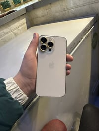 آيفون 13 برو • ذاكرة ١٢٨ • بطارية ٧٤٪