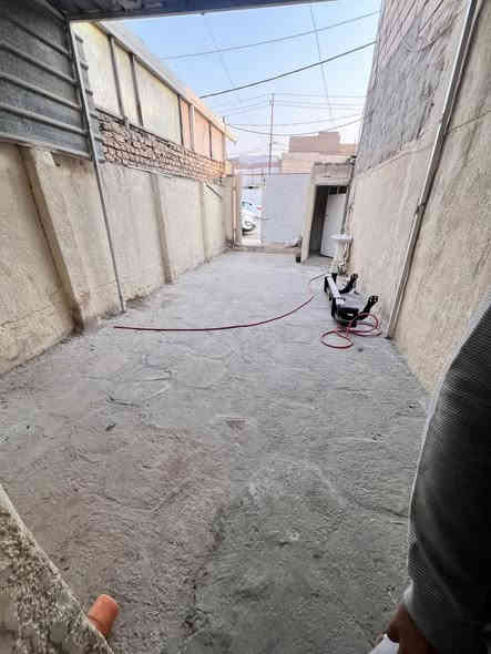 للرهن 
دار مساحه 100 متر حي ميسان 
قريب السوك 
غرفه وصاله ومطبخ وصحيات 
سعر الرهن ٢٥ 
***********
