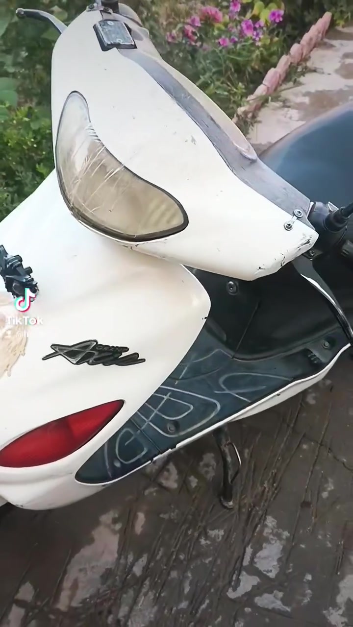 سلام عليكم حبيايب دراجه اكزز للبيع مكينه مامفتوحه كهربائات شغاله تشتغل نكره سلف دراجه مانقاصه شي تشغل وتطلع السعر 300وبيه مجال قليل مكاني مكاني حله شارع سياحي


**إذا كنت صاحب هذا الإعلان وتريد حذفه لأي سبب، رجاءا أرسل رسالة إلى الدعم الفني**