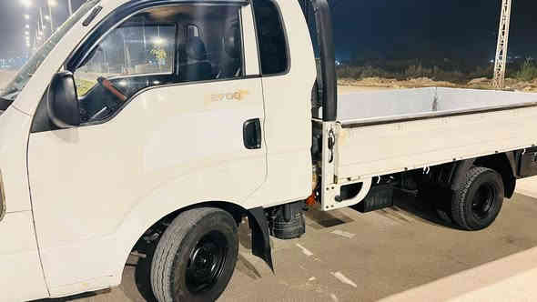 كيا 2700

موديل 2016

رقم واسط نكليزي بسمي هزه جديده

سياره كفاله عامه 

تبريد تدفئه 

تحكم ستيرن 

تخم تاير جديد كوري شرط حته السبير جديد

سعر 114وبيهه مجال مكاني كوت 

***********
