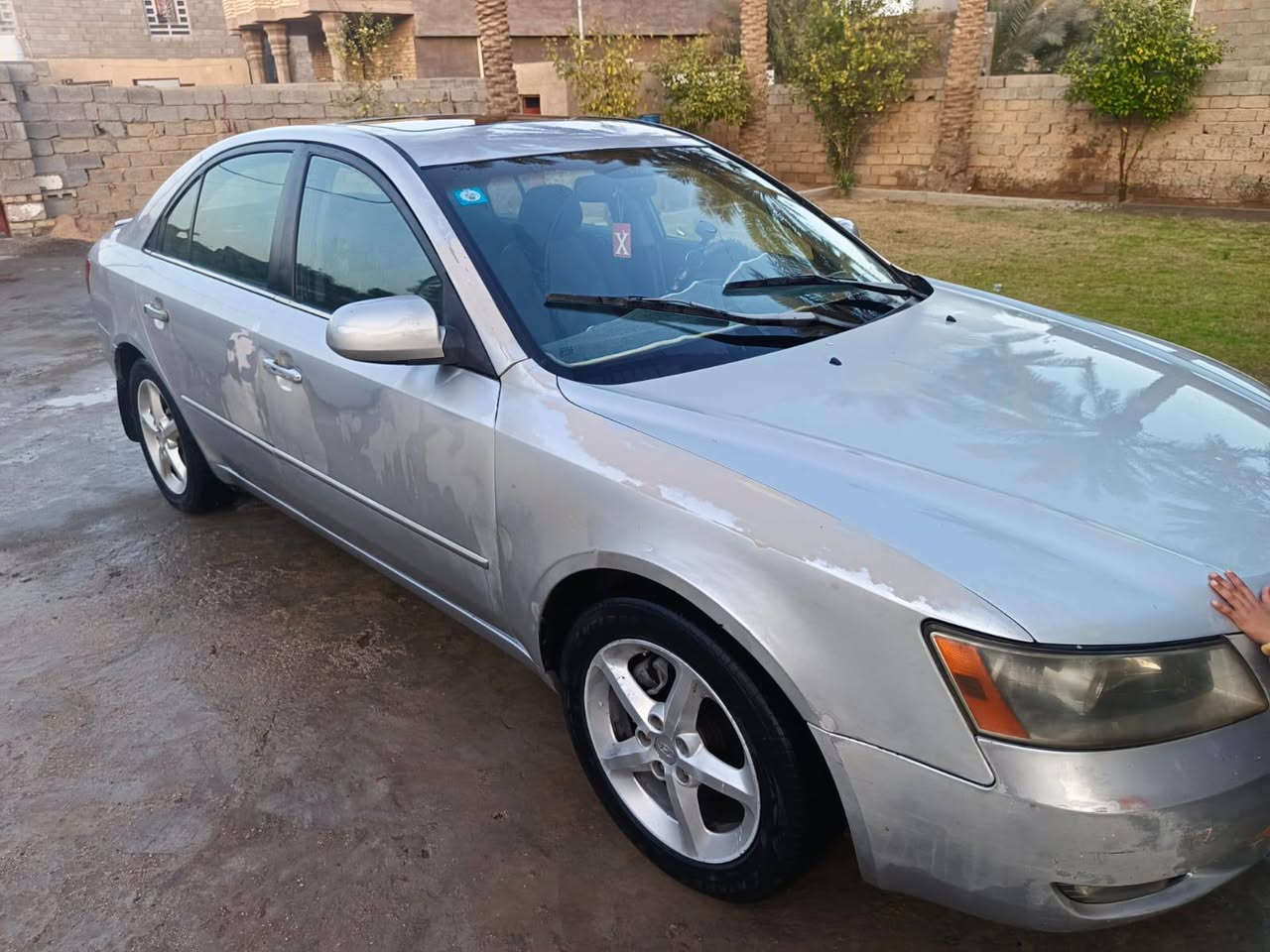 سلام عليكم ورحمة الله.. عندي سياره للبيع
سوناتات 2008  وارد أمريكي
محرك ٦ سلندر... مكفول 
كير... هم مكفول 
اضراره.. بس جاملق امامي
السعر... 90 وبيهااا مجال 
رقم الهاتف صاحب سياره 
***********
