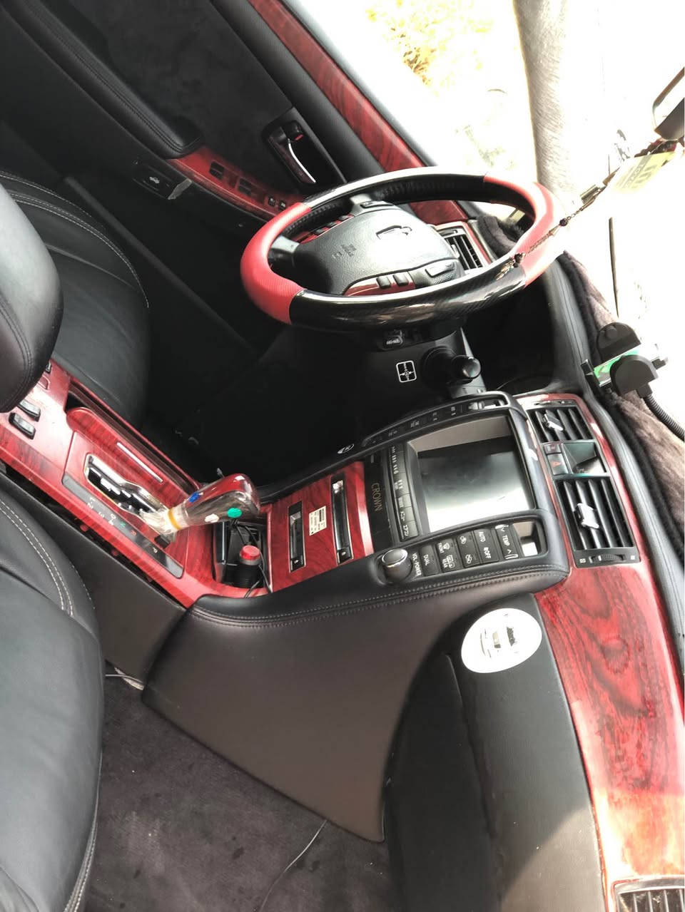 شاهینە بچوک بە بچوک   بڕاوە بێ بۆیاغ بەس شوێن بڕاوە کانی بۆیاغە ڕەنگ گۆڕاونیە دەعمولێدرانی نیە پێشوپشتی کەپسە گێڕومەکینەودوکەڵوداروبەردی بەشەرت  جامی پێشوپشتی هەڵ گیراوە برێک بەسراوە 4دەبڵی لۆکی بۆبەسراوە بانسی  لۆکی بۆبەسراوە کوشن جڵدی دوبەی تێ گیراوە لۆک ناوفۆڕمی کای سورە بیلاد داژغوڵ نەتەقی وە لەویە کانی  گۆڕاوە هەرچوار پاتری لۆکی بۆبەسراوە لایت زی نۆنی ئەسڵی بۆبەسراوە  شاشەبیلادە بێ حەیب  3دوگمەیە بەسمەکارەبایە ئاوێ نەکانی ئەخەون  سەیارەکەنمونەیە لەجوانی کامل مەسروف کراوە  گەر موشتەریت نامە بنێرە بۆمەسنجەر لەخز مەتام.  @Shkar Jaf ئەوەش ناوی ماسنجەر دخان, السليمانية


**إذا كنت صاحب هذا الإعلان وتريد حذفه لأي سبب، رجاءا أرسل رسالة إلى الدعم الفني**