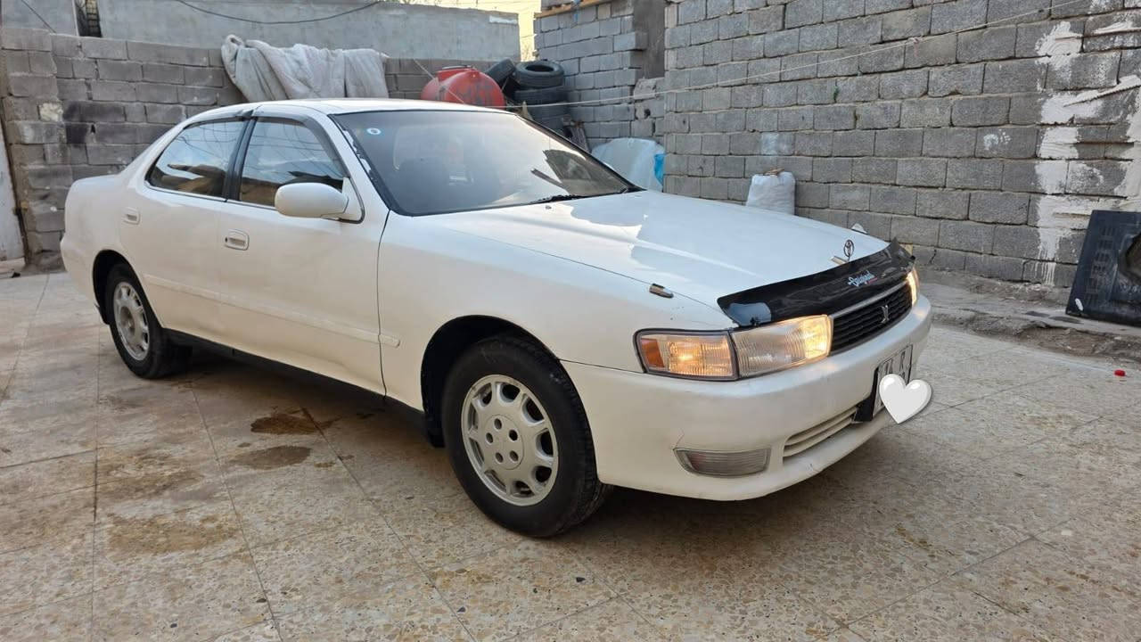 مكلف بلنشر 
تويوتا كريستا لون ابيض 
رقم بصره دولي سنويه لغايه 2030
كفاله عامه من كلشي كص ونقل وشرعيات 
مكفوله من الضربه والصبغ ماعدا تكحيل 
مكينه وكير ونجي شرط كارتون 
جاهزه حداده وتخم تاير وكهربائيات
تبريد شرط ثلج 
غرفه جديده 
السعر 72 
العنوان البصرة ابو صخير
‏‪0783 877 8319‬‏
