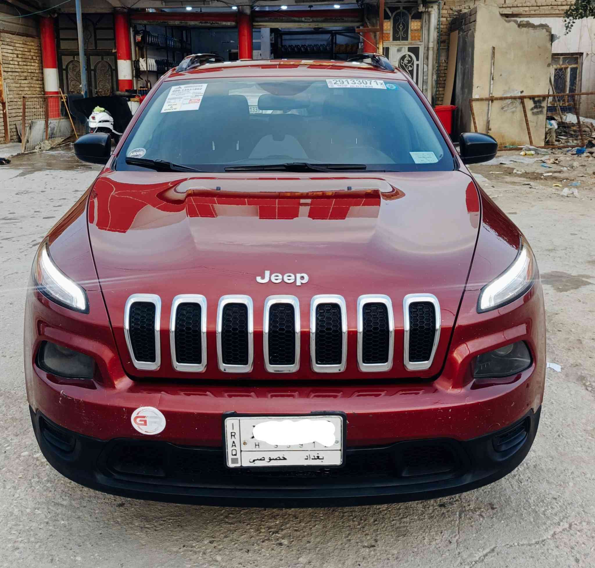 ياألله السلام عليكم جيب شاروكي 2017 رقم بغداد مشروع وطني مكفوله أرباكات سليمه حجم المكينه 2400 ماشيه 80 ألف شاشه كبيره كامره دواره فول تحكم ستيرن فورويل قطعتين تبريد حساس أمامي خلفي سياره نضيفه وجاهزه من كلشي السعر 118 العنوان الناصريه صوب الشعله  للأستفسار هاذه رقم الهاتف *********** غير متواجد ع الفيس الشراي يتصل
