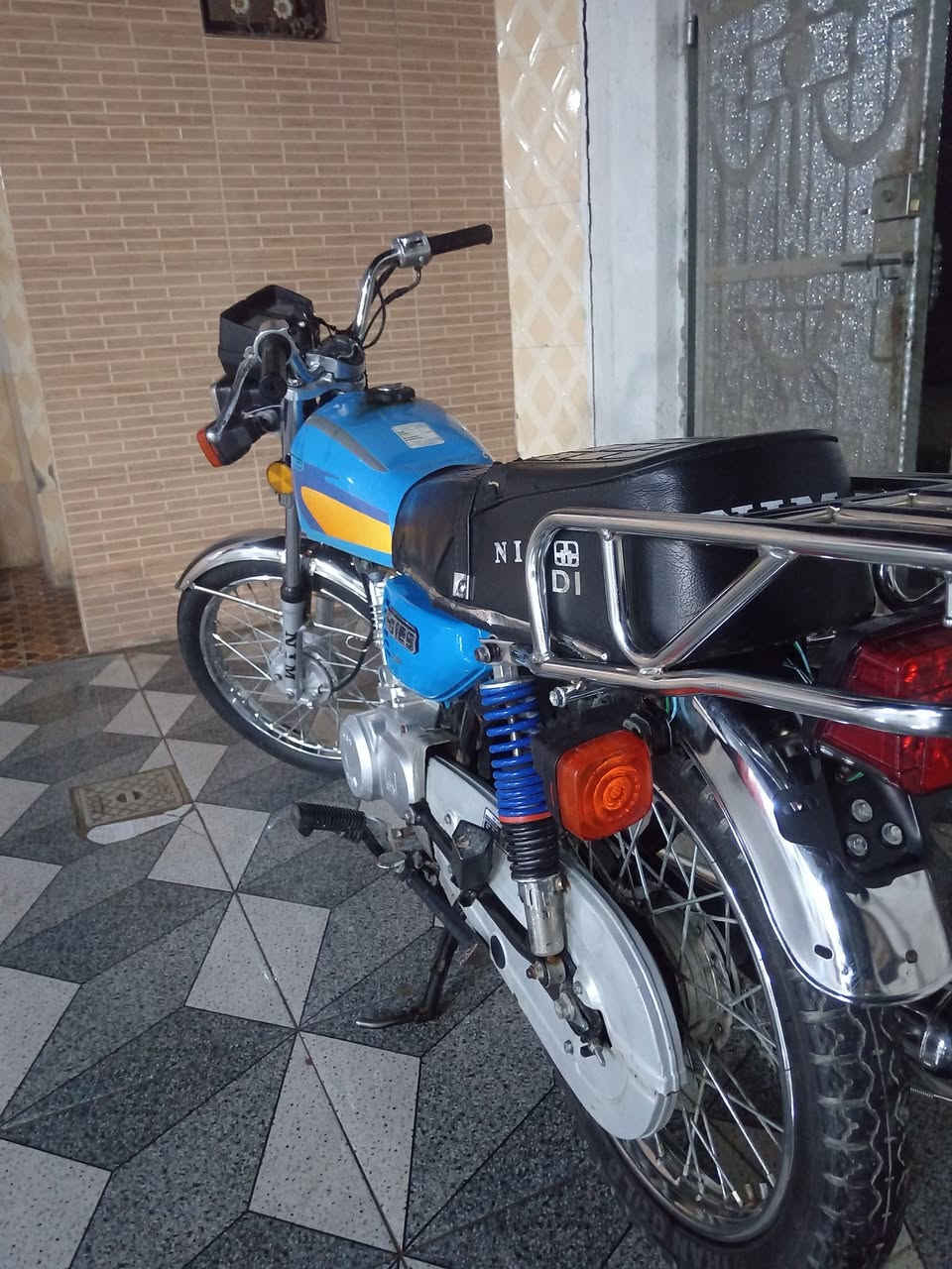 دراجه للبيع نامه امتياز موديل25 أوراق السعر 600 وبيه مجال قليل


**إذا كنت صاحب هذا الإعلان وتريد حذفه لأي سبب، رجاءا أرسل رسالة إلى الدعم الفني**