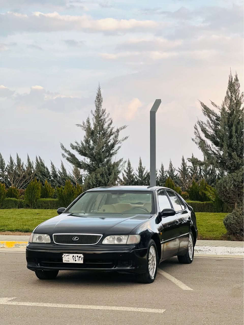 بەناوی خوای گەورە 
***********
لێکزس gs ٣٠٠ مۆدێل ١٩٩٦ ئارمی پلاستیکی هەولێر 
سەیارەکە ناو پاکەتیە زۆر زۆر جوانە دەعم و لێدراوی نییە 
مەکینە ٦ پستۆنی ٣٠٠٠ لەسەرە ئەرنەب مەرخوب گێر و ماکینە بەشەرتی ١٠ فیتەر هەموو گیانی مەزبوت ئیش ئەکات تەنانەت ناو گێچی هەموی مەزبوتە سەیارەکە فوول مواسەفاتە سلاید و ناوزەردی جلد فوت برێک و دوگمەی سپۆرت ئاوێنە دژە فوول  سەیارەکە تەقەو رەقەشی بەشەرتە چرکەی نییە 
ئارمەکەشی بەشەرتە 
لە سلێمانیم 
نرخی تەنها ٤٦ گەلا  
*********** السليمانية, العراق
