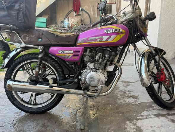 دراجة سونك موديل 23 للبيع السعر 450 و بيها مجال الدراجة كاملة نقص بس دشبول الرقم *********** واتساب
