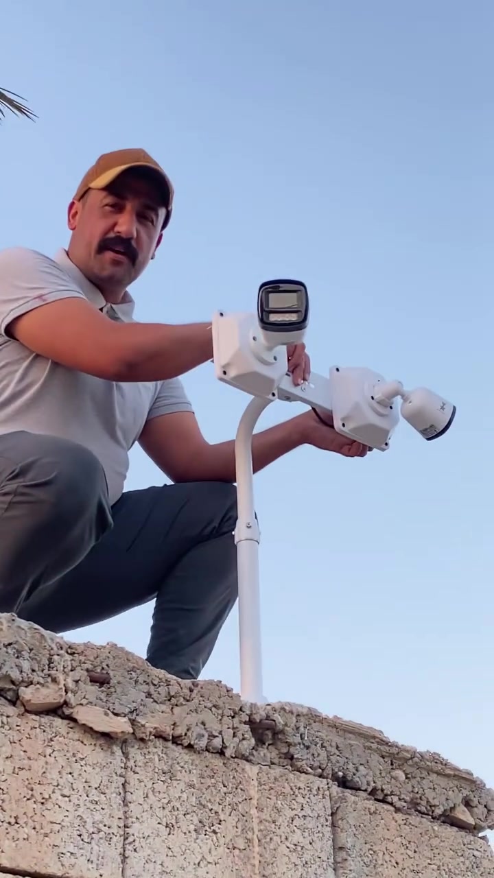 تم تأمين بيت العم مناف بكاميرات المراقبة 

جهاز دهوا الاصلي تو وي 

كاميرات الاصليه عدد4

تم ربط المنظومة بالانترنت ومشاهدة المنزل في التلفون

مستعدون لتجهيز وتنصيب كاميرات المراقبة في أنحاء محافظة صلاح الدين 
للاستفسار 
***********
***********
