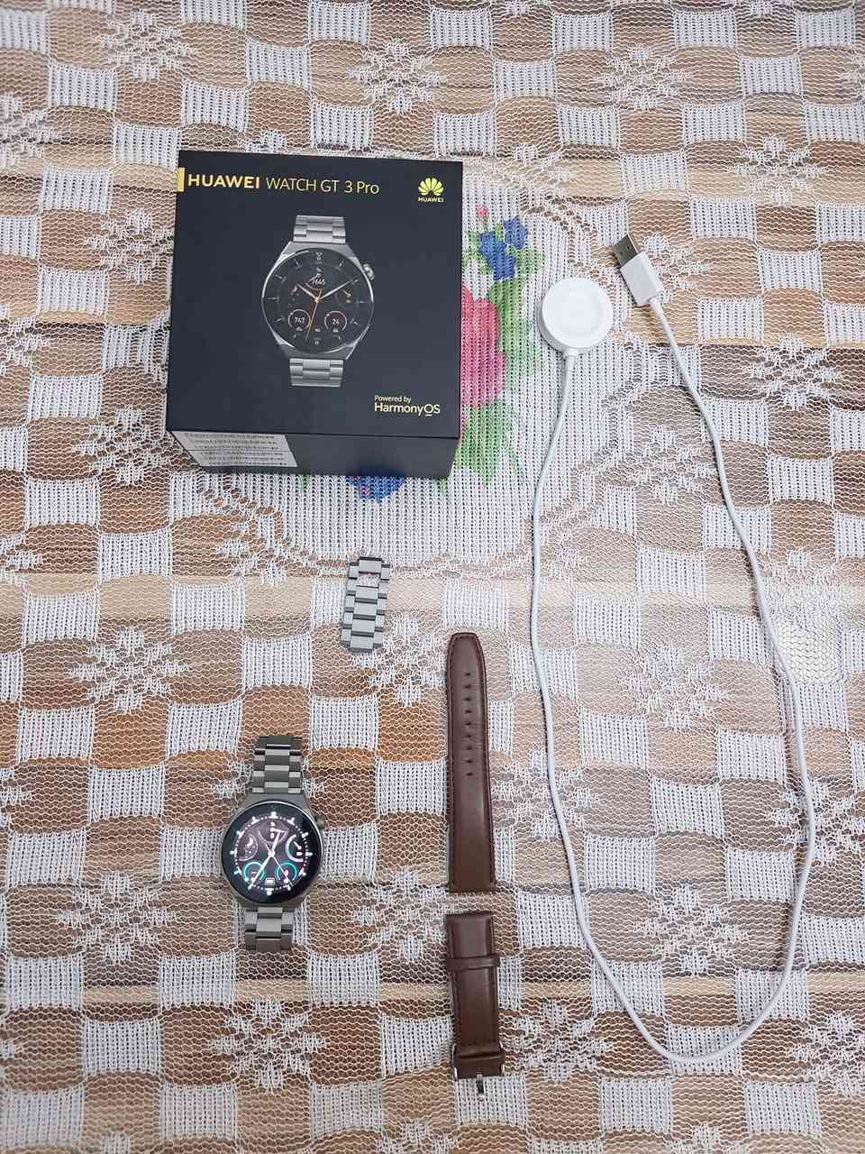 للبيع ساعة Huawei Watch GT 3 Pro Titanium Edition
الحالة: نظيفة جداً واستعمال خفيف
اللون: تيتانيوم فخم وأصلي
البطارية ممتازة وتدوم فترة طويلة
الساعة بيها مميزات هواي مثل:

* قياس نبضات القلب والأوكسجين
* مقاومة للماء
* استقبال المكالمات والاشعارات
* شاشة AMOLED واضحة وفخمة
* مناسبة للرياضة والاستعمال اليومي

السعر: ٣٠٠ ألف 
المكان:نجف
للتواصل على الخاص


**إذا كنت صاحب هذا الإعلان وتريد حذفه لأي سبب، رجاءا أرسل رسالة إلى الدعم الفني**