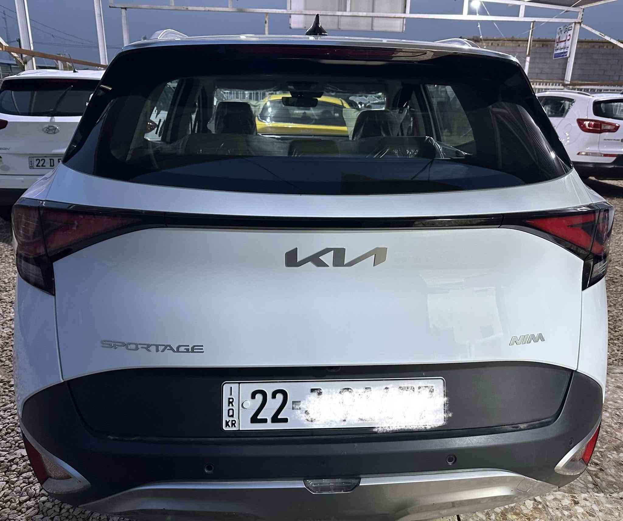 للاستفسار ***********
سبورتج 25 اربيل .. كفاله عامه من الدعاميه للدعاميه شرط السونار .. داخل بيجي .. جنطه شفط .. كشن تدفئه وستيرن تدفئه .. ولاقي المواصفات المعروفه ... السياره على وضع الشركه بشرط ... 
السعر 242$ 

الشراي يتصل لان مامتواجد  بالفيس .. وماجاوب رسائل
