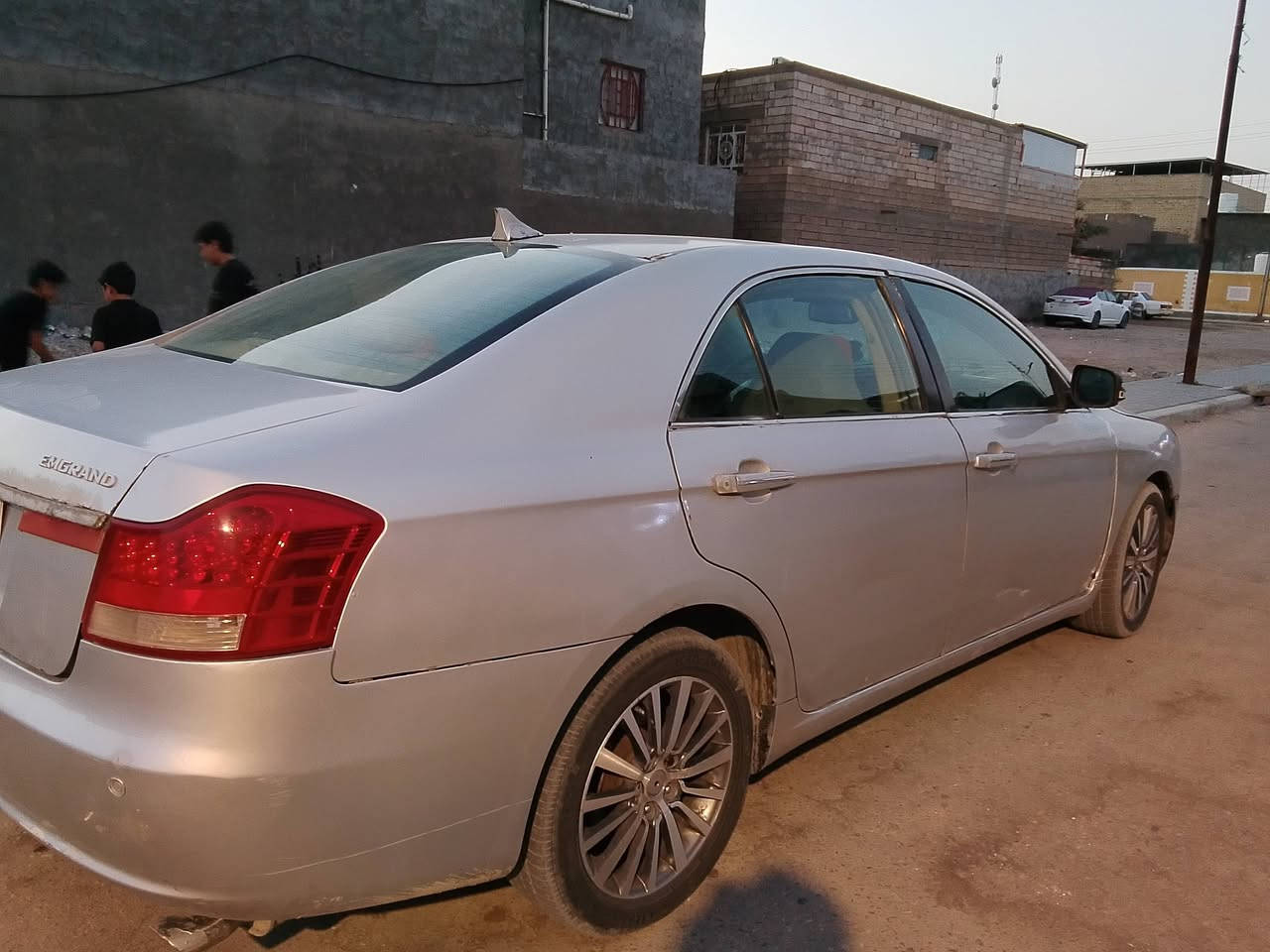 جيلي امكراند 8s رقم مثنى مشروع وطني سنويه 29 راعيه الشرعي بصره كير محرك تبريد تدفئه كهربائيات دواخل جاهزه تحتاج حداده البدي شوف العين لاتكلي شنو بيه كلشي مذكور السعر 38 وبيه مجال قليل العنون بصره اي استفسار على هذا الرقم ***********
