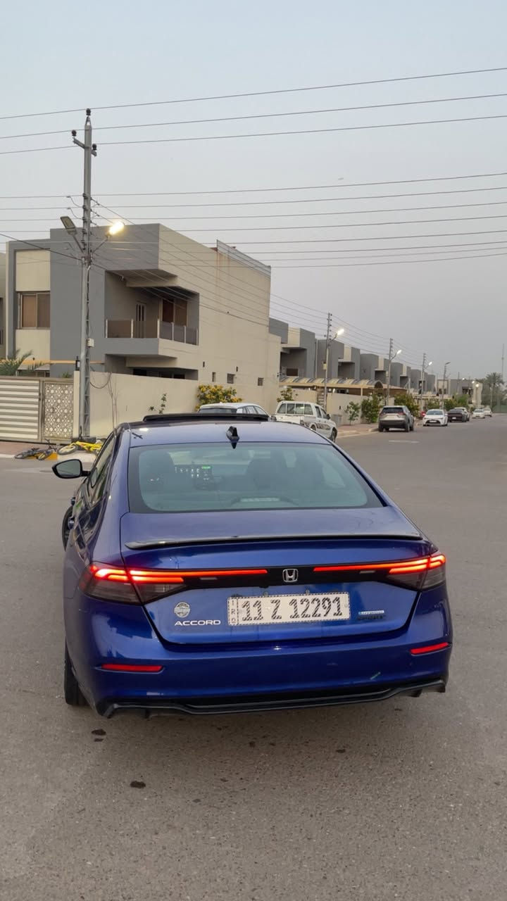هوندا اكورد موديل 2023 SPORT L
وارد امريكي فول مواصفات 
. كشنات جلد (اسود)
. تدفئة كشن 
. فتحته سقف (بانوراما)
. مثبت سرعة
. قيادة ذاتيه 
. تحكمات ستيرن 
. كشنات كهربائي 
. تخزين كشنات
________ بيهة هواي هواي مواصفات متنعد 

💥الضرر فقط جاملغ عكس السايق وربع البنيد
مبدلة ومصبوغة 
ولغد وشواصي كلها كفالة 
السيارة ماشية 55000كيلو
للاستفسار اتصل : ***********
