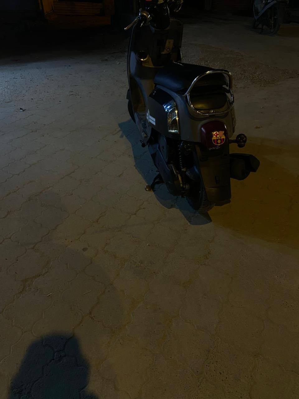 دراجه بوليس نازل حلوه كامله من كل شيء نظيفه ما مفتوحه الدراجه مكاني باصره الجزيره شط العرب دراجه دقه السلف عشائر شغالات هورن شغال لايت شغال كل شيء شغال بيها دراجه السعر 750 وبيها مجال حق الجيه رقم الهاتف ***********
