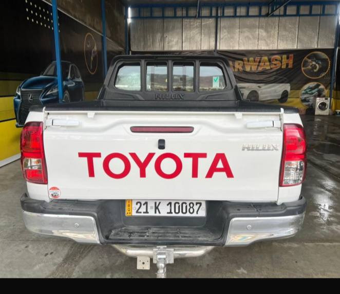 تۆیۆتا هایلۆکس 2024 مەرزییە 
 شەریکە ساز
 پارچە ڕەش لەسەر ساغی
 بەناوی خۆمانەوەیە هەموو
 سێرڤزەکانی لە شەریکە بۆ کراوە
 ٣٧ هەزار کیلۆمەتر ڕۆیشتووە 

سعر لە کۆمێنت داوابکە ڕاستەخۆ بۆت دیت 📩 

گیرومەکینە بەشەرت زۆربەجوانی پاکی ماوە هیچ خەلەلیکی تیدا نییە 

ژمارەی خاوەنی 
***********
