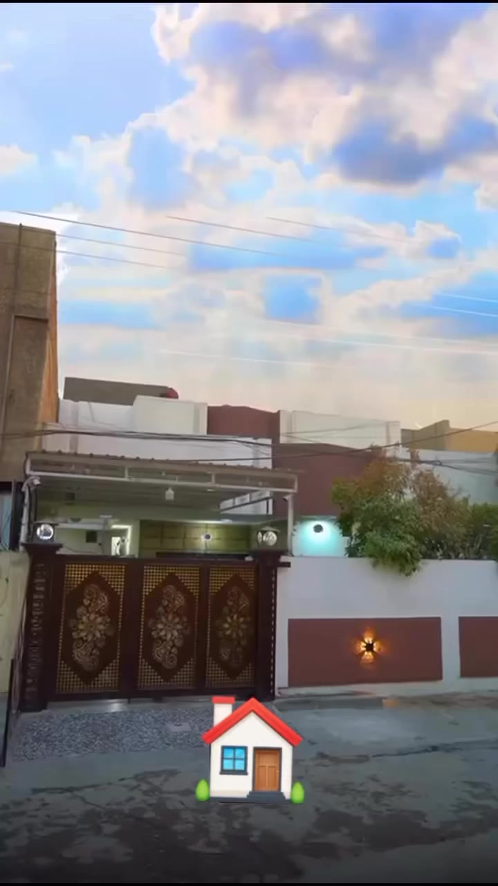 بيت للبيع العنوان الدورة شرطة حاتم السعدون  المساحة 250 متر التفاصيل كامله داخل المقطع 
رقم صاحب البيت ***********
