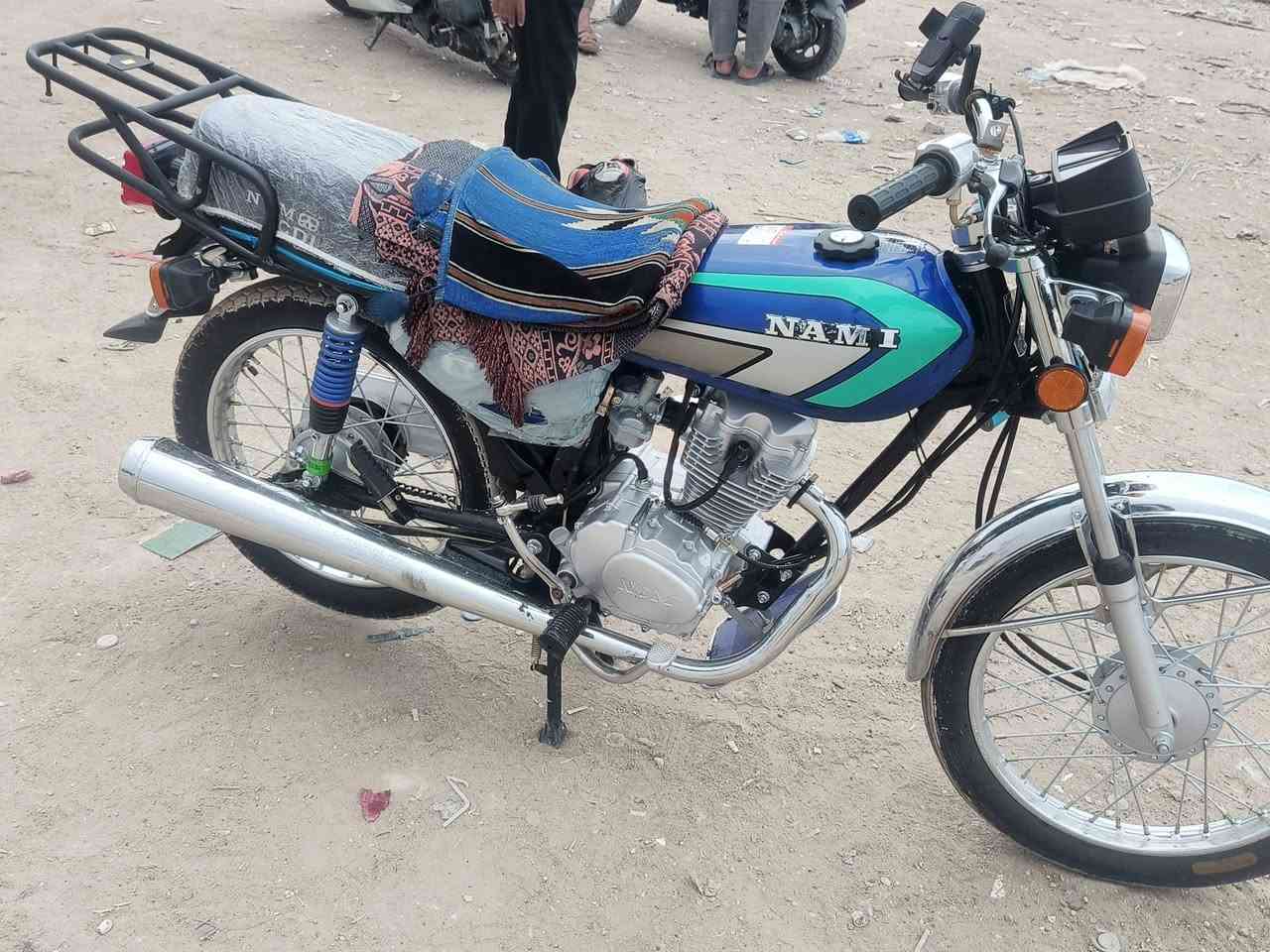 سلام عليكم عيني دراجه اربعه كير
موديل 27
ما مفتوح بيه برغي 
الدراجه خير من الله ما بيه اي نقص تجي تفحص وتشوف بعينك سعره 725اوبيه مجال قليل 
رقم الموبايل ‏‪***********‬‏
رجان لا تكسر بل سعر
