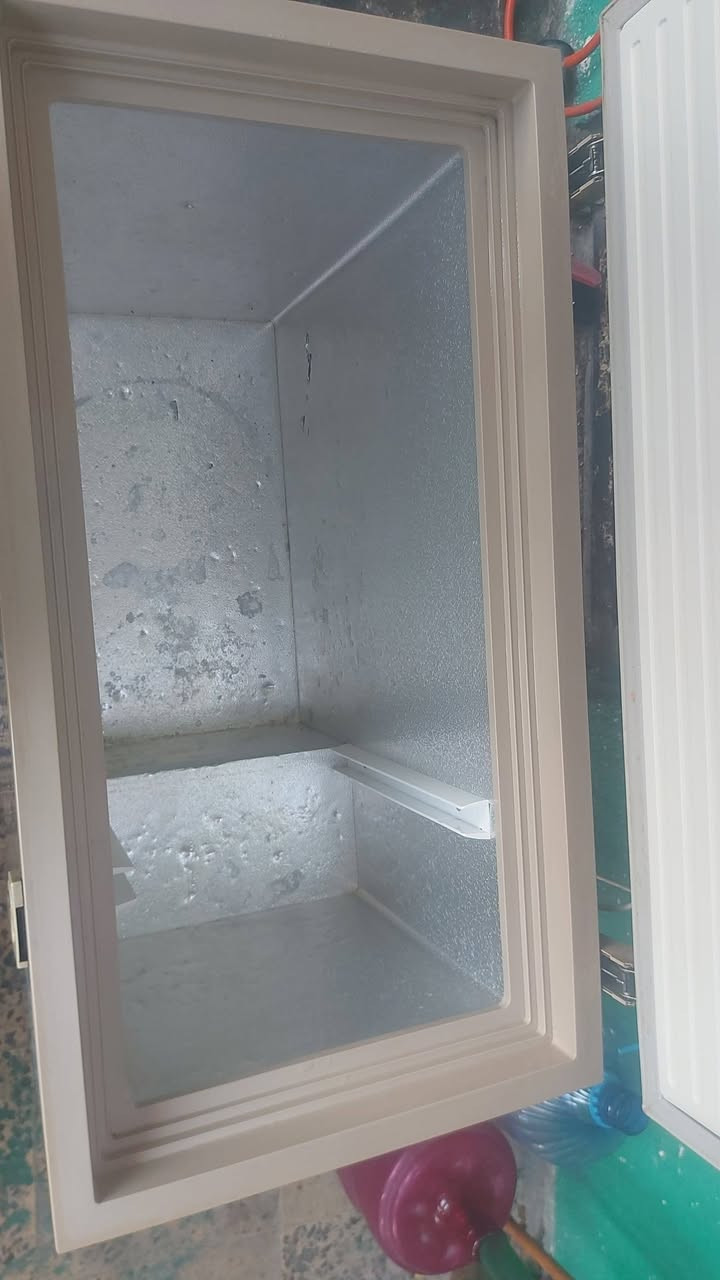 مجمده للبيع شركه دنكا 130 بيها مجال مستعجل 
رقم تواصل ***********
