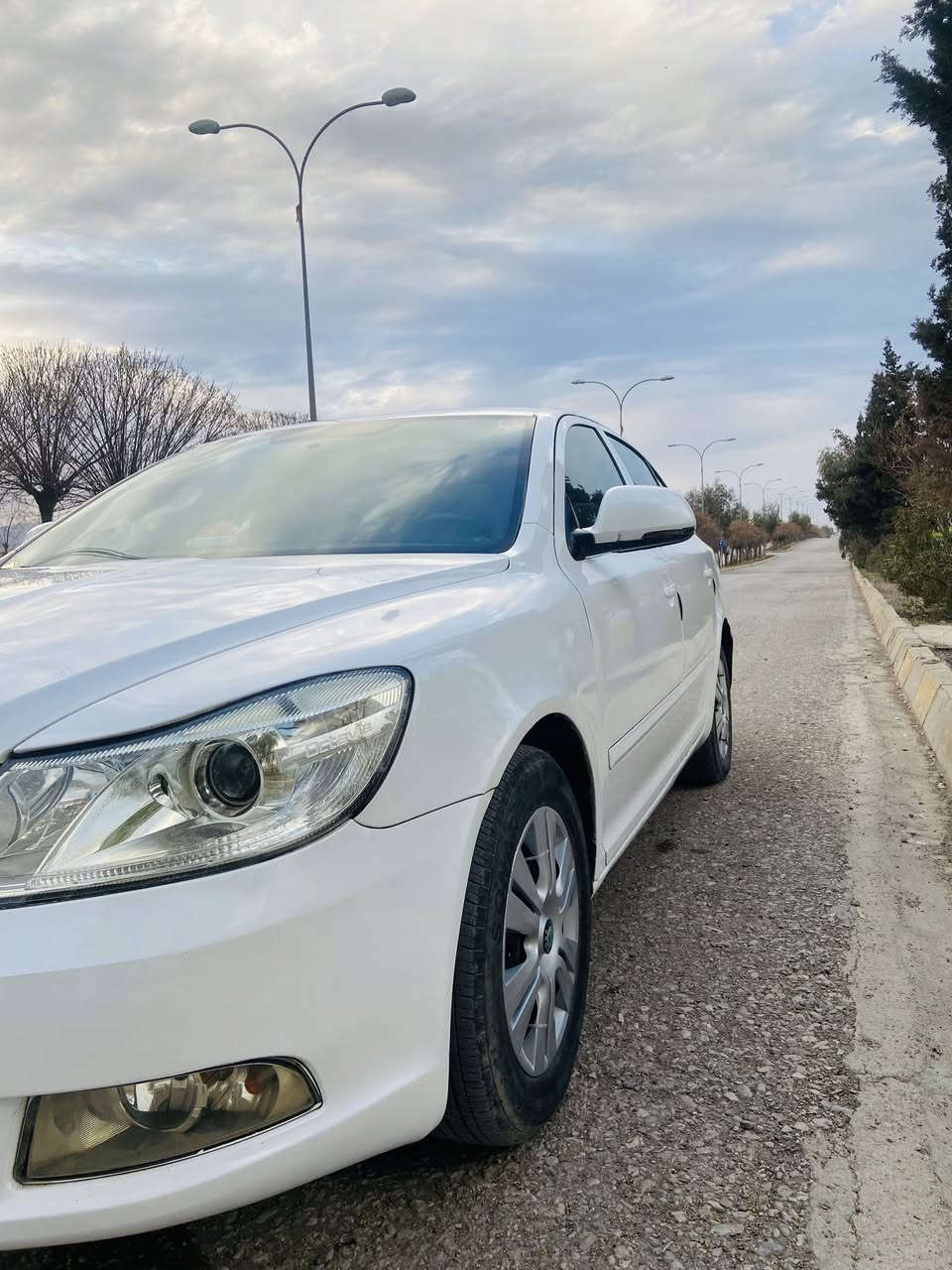 سکۆدا octavia

مۆدێل 2010

تەکسیە کراوە بە خسوسی

سەنەوی تازەیە

گێر عادی

گێر و مەکینەی بەشەرت

گەرمی و ساردی بەشەرت

مەکینە 20 بێ تۆڕبۆ

شوێن بازیان 

سعری 56 مەعامەلە***********

موشتەری نیت سەرمان مەیەشێنە لەگەڵ رێزم.
