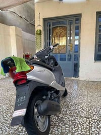 للبيع دراجه عصفوريه ابلاد  السعر 425 مكاني بغداد  07712072242