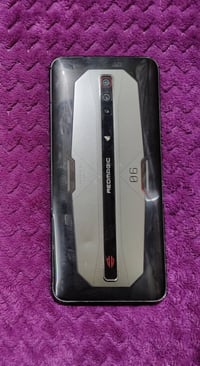 ريد ماجيك ٦ برو • ٢٥٦+١٦ • مراوس