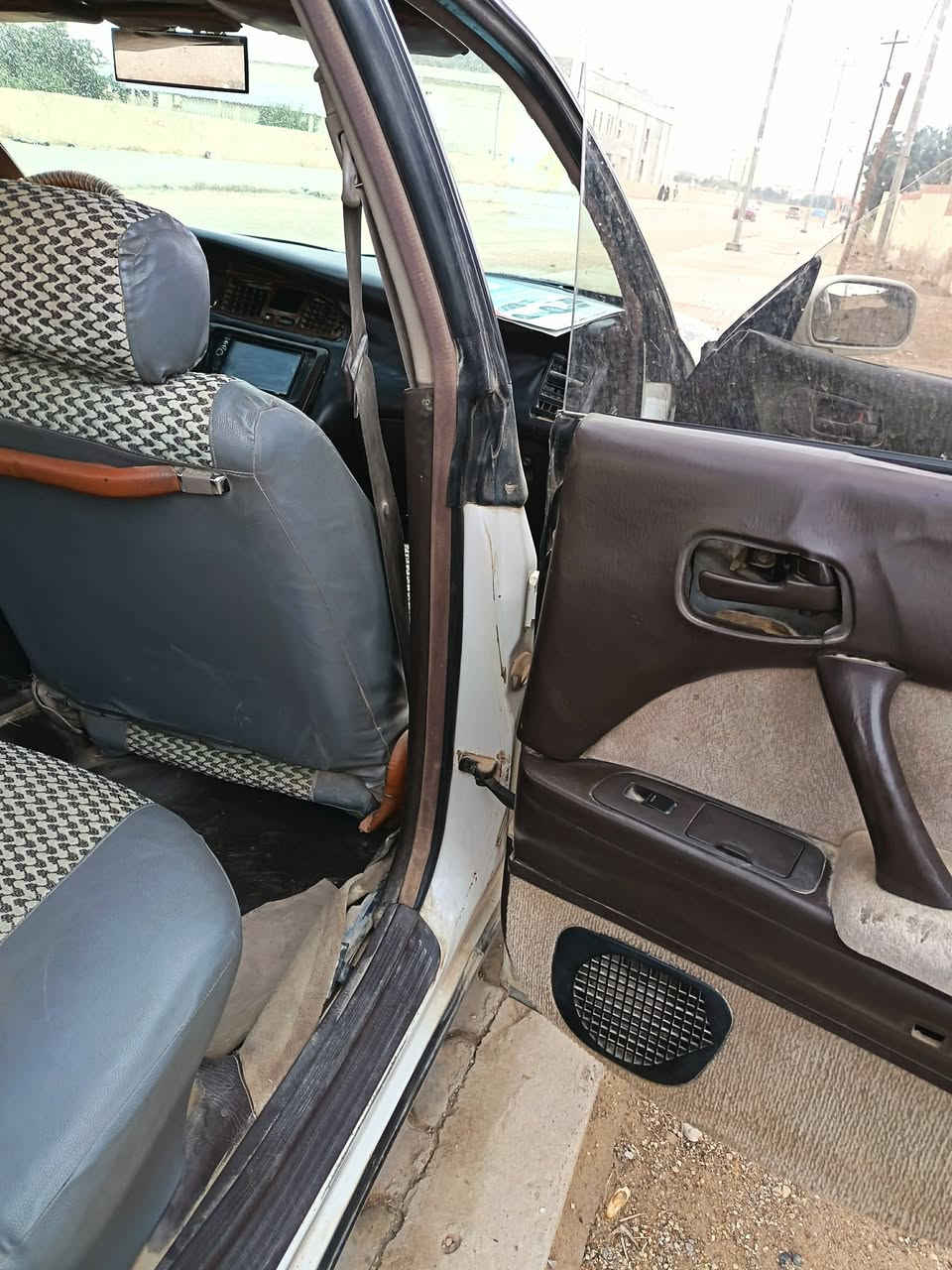 اسلام علیكم بطه منفصل اللبيع
عادل نشر بسبب الكاذبه
موديل 95 مكينه 2500

سعر 38 وبيه مجال

تفاصيل

***********

المكان الكوت
