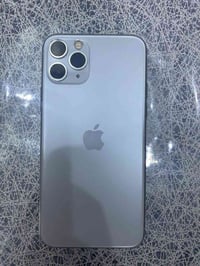 ايفون ١١ برو • ٢٥٦ • بطارية ٧٠