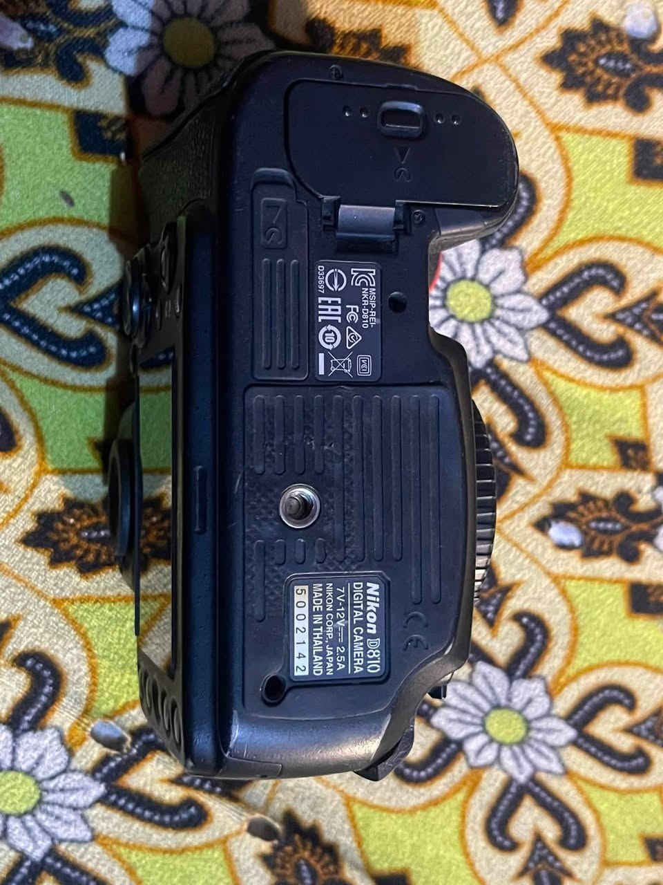 كامره نيكون 810 نضافه ١٠٠/١٠٠ شتر ماعابر ١٢ السعر ٩٥٠ بابل كفل للتواصل وتساب او الاتصال ***********
