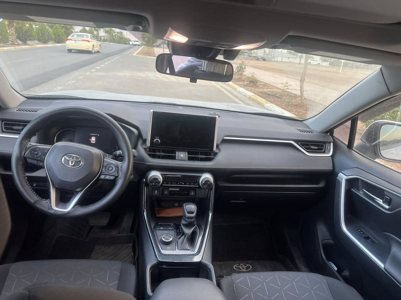 Toyota RAV4 2024 بێ بۆیاغ HYBRID

تۆیۆتا راڤ ٤ مۆدێل ٢٠٢٤ فوول مواصفات XLE ، بێ بۆیاخ ،یەک بست ساردە ، سلاید بەسمە كوشن كاره با و تبريد مركزى ، سعرى 279 وه ره قه و مجالى تيدايه …

***********
***********
