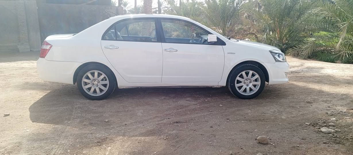 سلام عليكم جيلي موبل للبيع موديل 12 تبريد شغال حداديه مكفوله كفاله عامه ما عده طخات موضحات بل صوره السعر 65 مكان بابل ابي غرق للاستفسار. ***********
