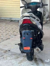 دراجه ماكس نضيفه كلش محركه جديد  كهربائيات كامله من كلشي اليات زنون يي...