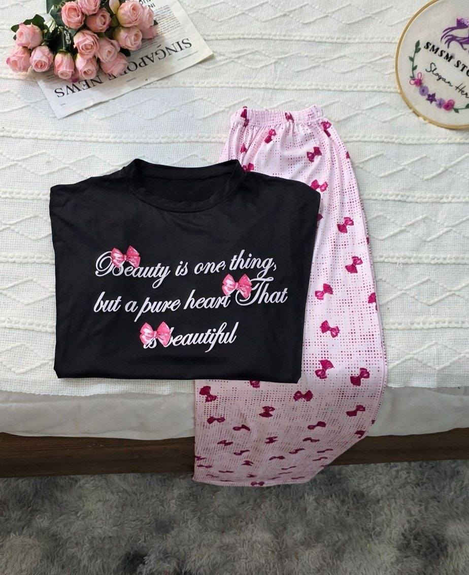 بيجامه الفيونكات 
فالينه قطني ناعم 
القياس فري سايز من 50 لل77 
سعر الدرزن 130


**إذا كنت صاحب هذا الإعلان وتريد حذفه لأي سبب، رجاءا أرسل رسالة إلى الدعم الفني**