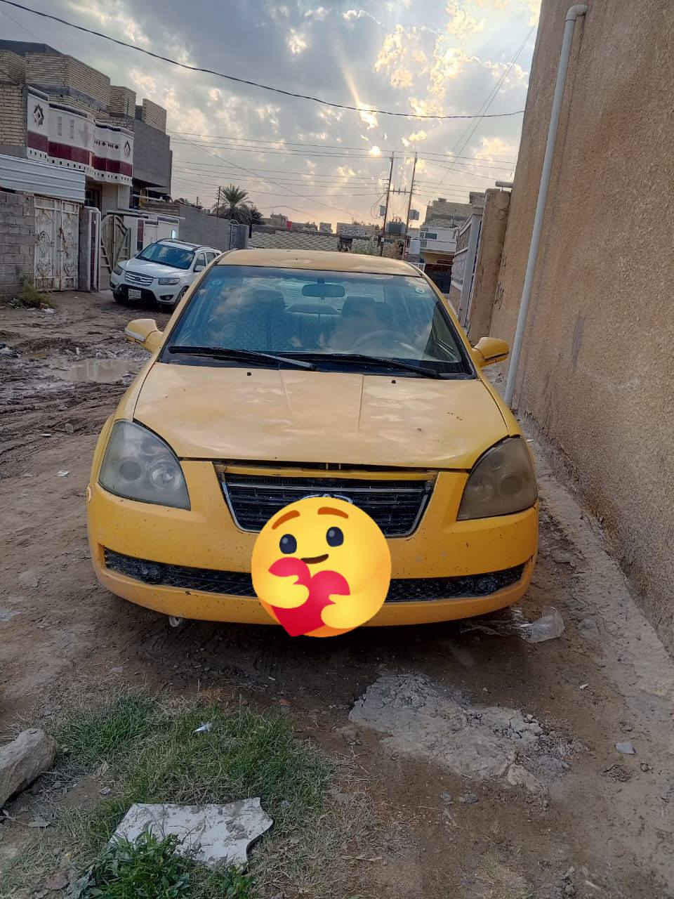 سلام عليكم شباب سياره للبيع اشيري 5مديل 2012 سعر 30 ورقة سياره مكينه ابو جف كامري  بيه صوت بل مكينه  شرط تحويل يوم ثاني رقم الهاتف  ***********،  ***********
