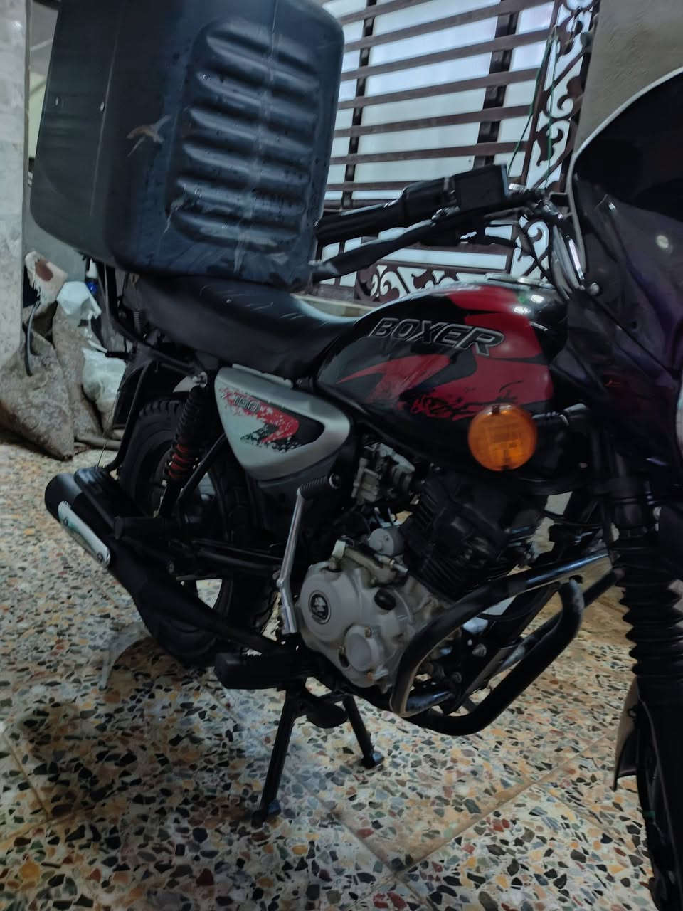 سلام عليكم دراجة بوكسر للبيع
مديل 2023
مرقمة بغداد سنوية جديدة لوحة نكليزي
بغداد الشعلة قرب الجسر
***********
السعر 2400 بيهة مجال 
الدراجة نضافتهة تحكم
