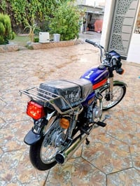 دراجة نارية • محرك أصلي • حي النصر